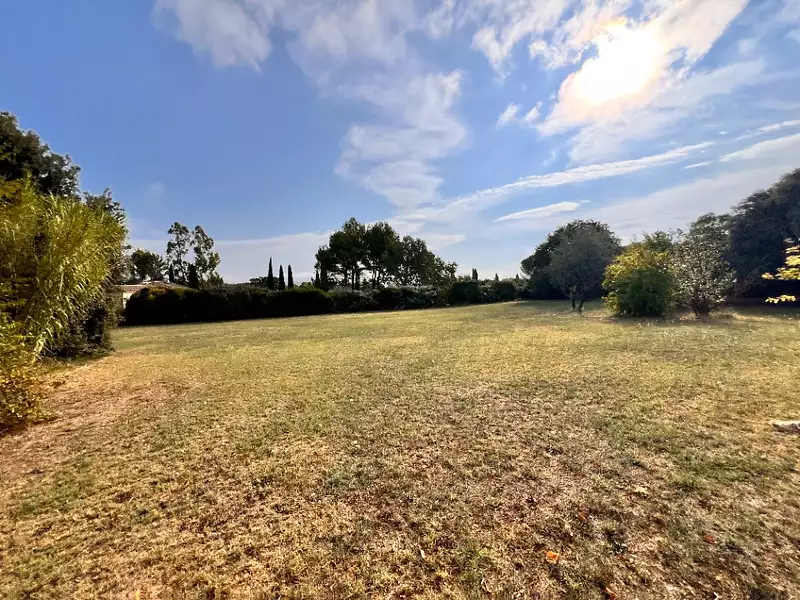 Terrain à bâtir, 470 m² - L'Isle-sur-la-Sorgue (84800)