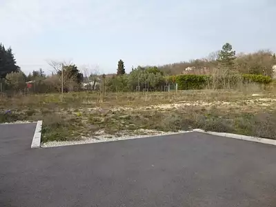 Terrain à bâtir, 742 m²