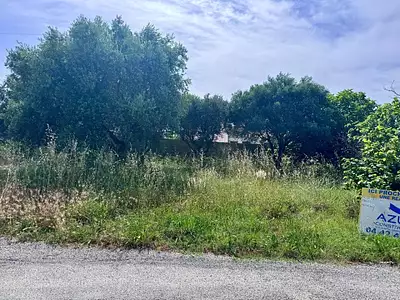 Terrain à bâtir, 300 m²