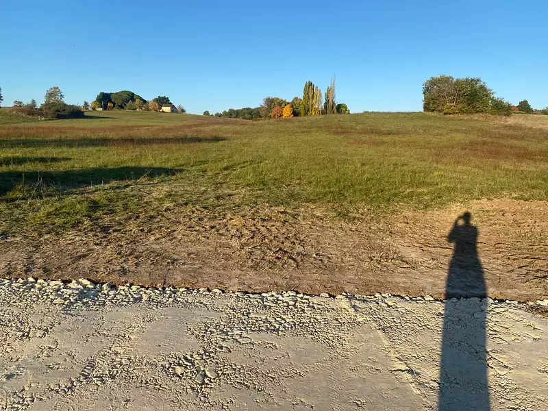 Terrain à bâtir, 900 m² - Thénac (24240)