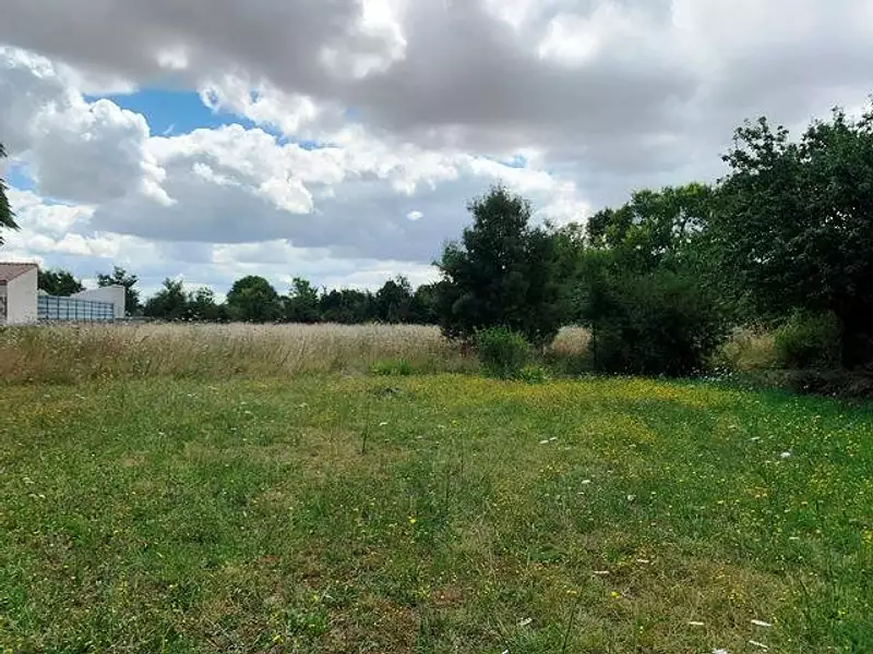 Terrain à bâtir, 380 m² - Vérines (17540)