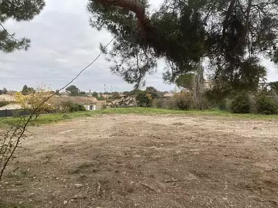 Terrain à bâtir, 744 m²