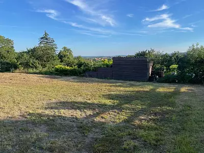 Terrain à bâtir, 599 m²