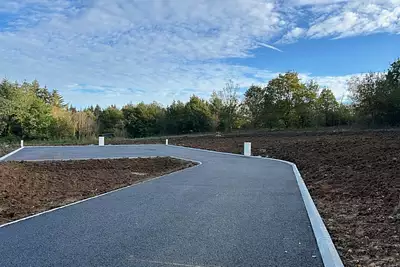 Terrain à bâtir, 717 m²