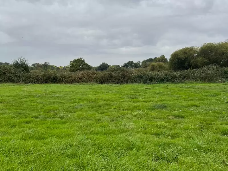 Terrain à bâtir, 365 m² - Saint-Germain-du-Corbéis (61000)