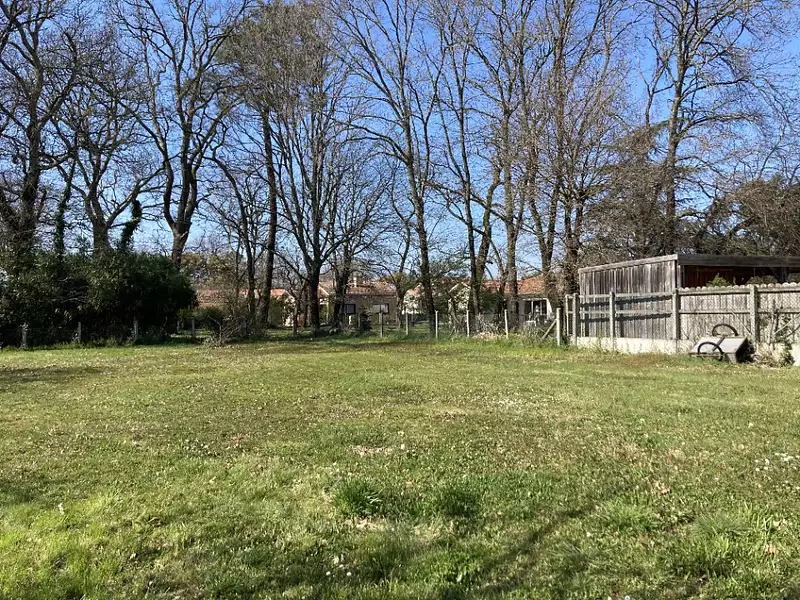 Terrain à bâtir, 477 m² - Le Teich (33470)