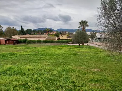 Terrain à bâtir, 692 m²