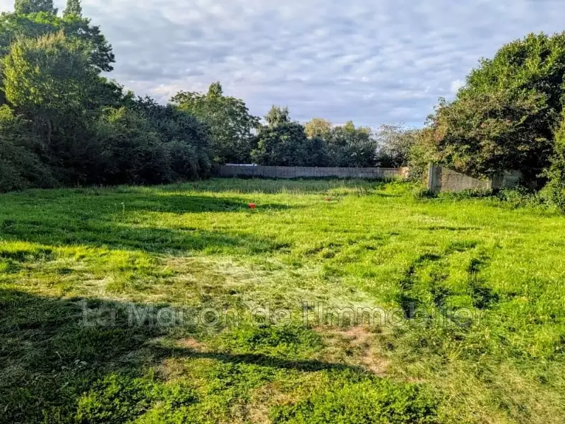 Terrain à bâtir, 590 m² - Terres de Bord (27400)