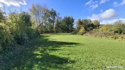 Terrain à bâtir, 1 371 m²