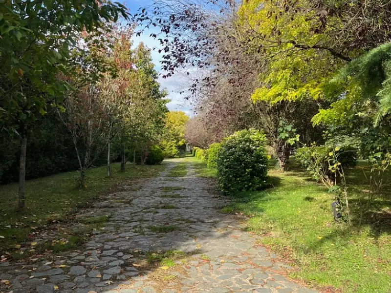 Terrain à bâtir, 600 m² - Beynes (78650)