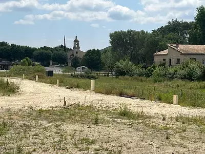 Terrain à bâtir, 411 m²