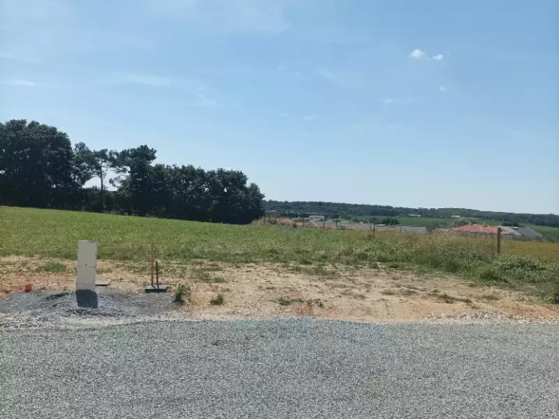 Terrain à bâtir, 623 m² - Mouilleron-Saint-Germain (85390)