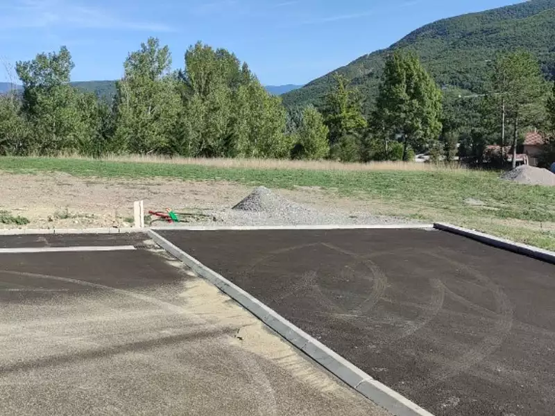 Terrain à bâtir, 1 500 m² - Bevons (04200)