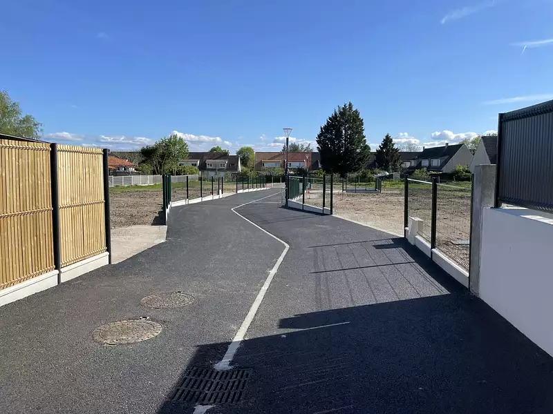 Terrain à bâtir, 400 m² - Saint-Médard-en-Jalles (33160)