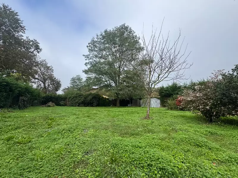 Terrain à bâtir, 950 m² - Toulenne (33210)