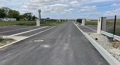 Terrain à bâtir, 750 m²