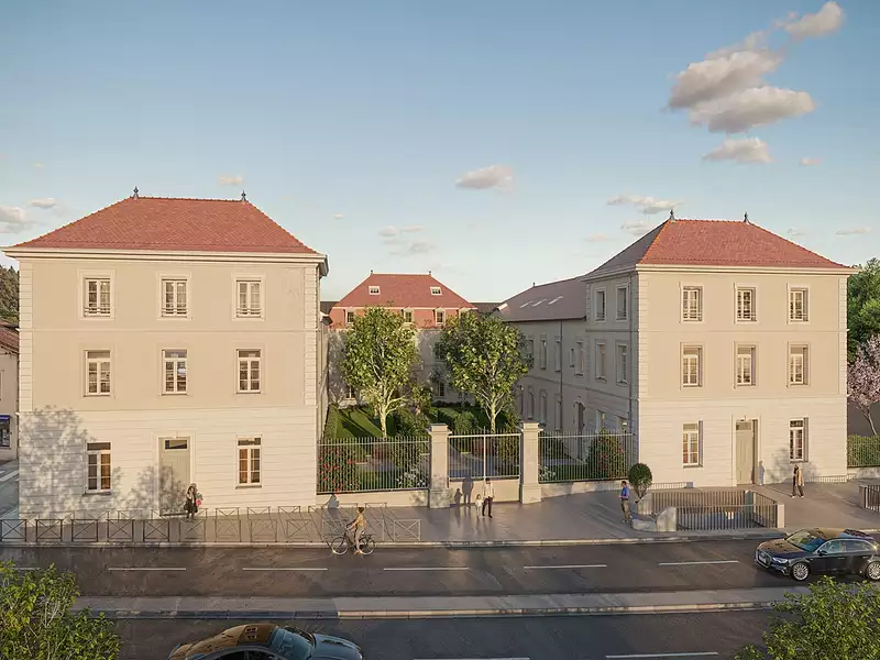 COUR BERLIOZ - Bourgoin-Jallieu (38300)