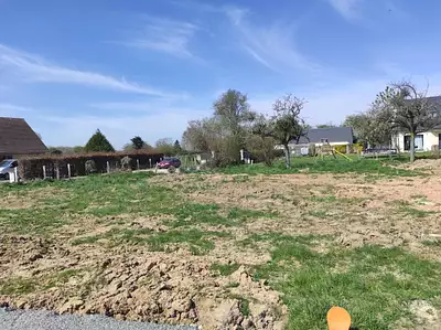 Terrain à bâtir, 672 m²