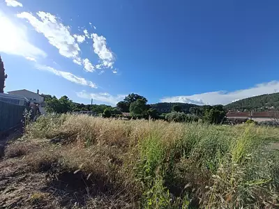 Terrain à bâtir, 1 100 m²