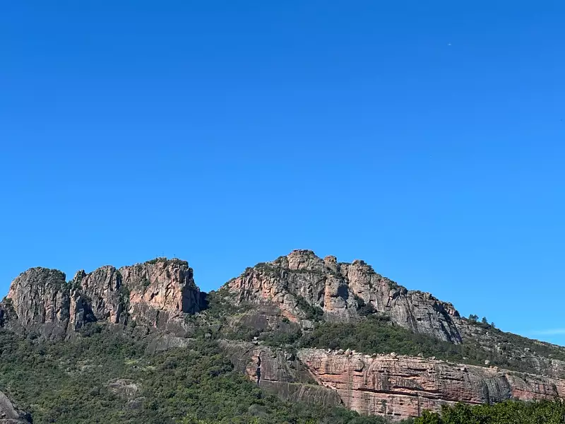 Terrain à bâtir, 887 m² - Roquebrune-sur-Argens (83520)