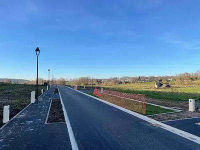 Terrain à bâtir, 819 m²