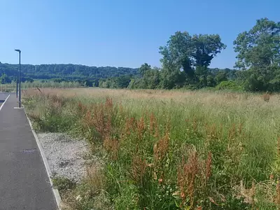 Terrain à bâtir, 614 m²