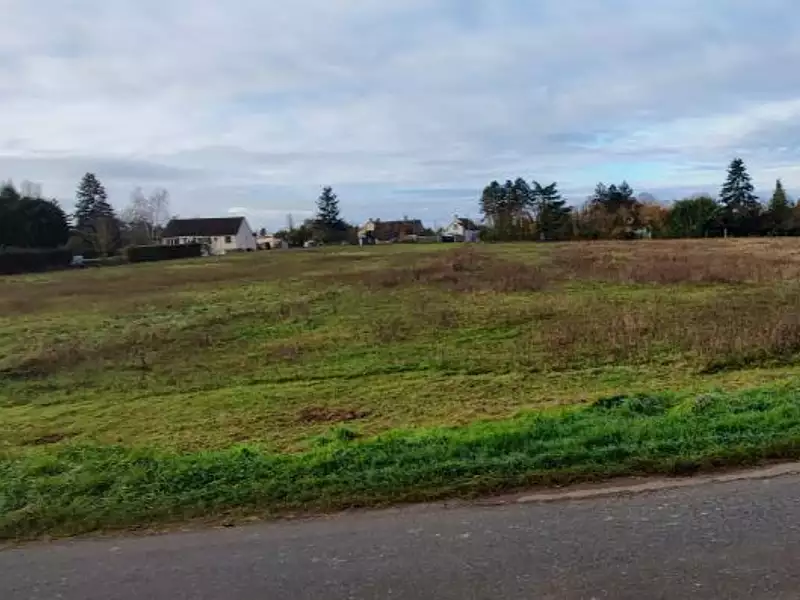 Terrain à bâtir, 1 405 m² - Saint-Sérotin (89140)