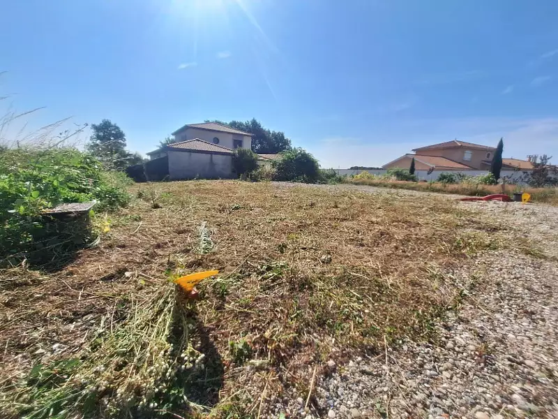 Terrain à bâtir, 525 m² - Villars-les-Dombes (01330)