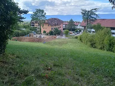 Terrain à bâtir, 1 037 m²