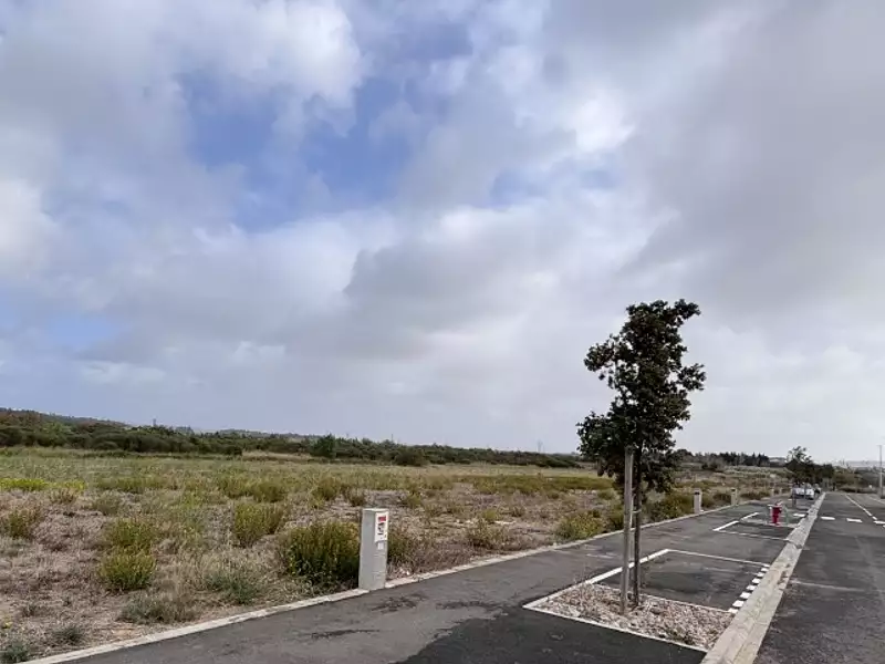 Terrain à bâtir, 395 m² - Lézignan-Corbières (11200)