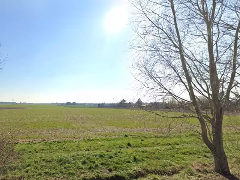 Terrain à bâtir, 600 m² - Saint-Laurent-en-Gâtines (37380)