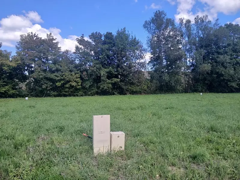 Terrain à bâtir, 884 m² - Saint-Seurin-de-Bourg (33710)