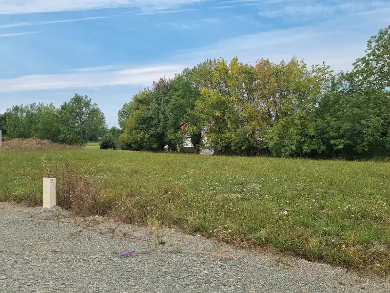 Terrain à bâtir, 583 m² - Vallères (37190)