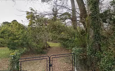 Terrain à bâtir, 1 100 m²