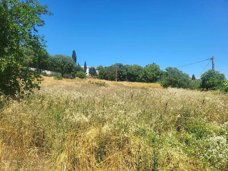 Terrain à bâtir, 741 m² - Sauzet (30190)