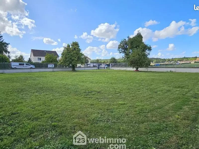Terrain à bâtir, 690 m² - Fontainebleau (77300)