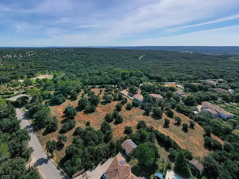 Terrain à bâtir, 300 m² - Saint-Siffret (30700)