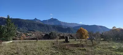 Terrain à bâtir, 1 408 m²