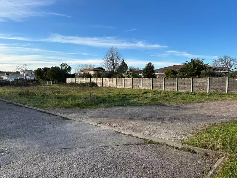 Terrain à bâtir, 340 m² - Biganos (33380)