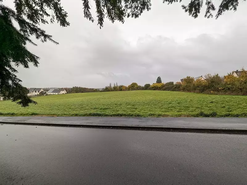 Terrain à bâtir, 540 m² - Azay-sur-Cher (37270)