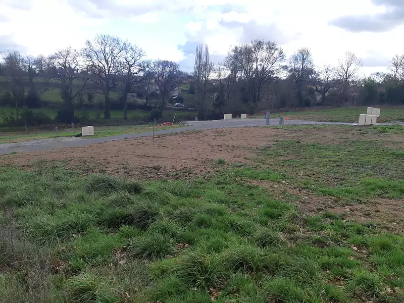 Terrain à bâtir, 311 m² - Livré-sur-Changeon (35450)