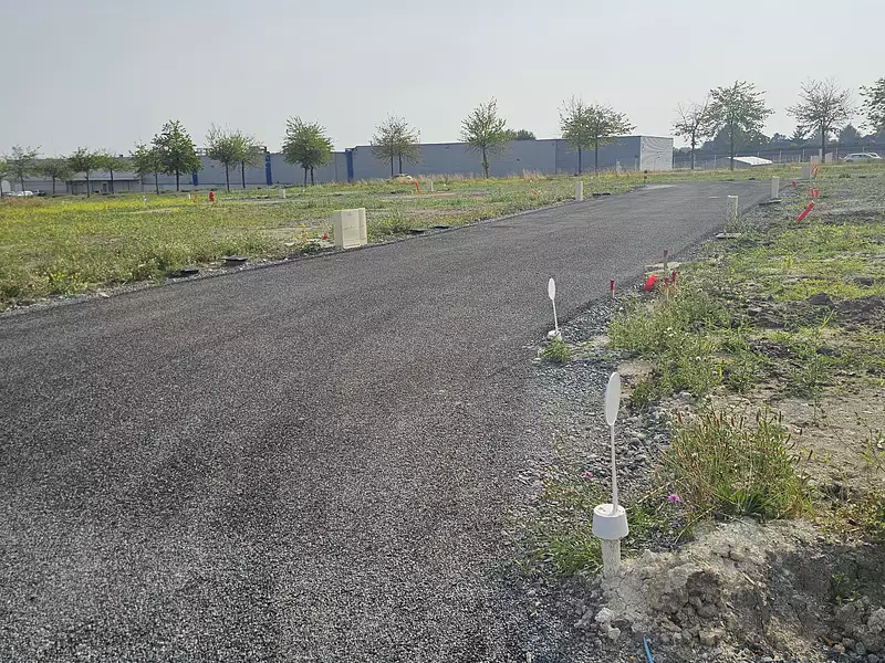 Terrain à bâtir, 341 m² - Longué-Jumelles (49160)