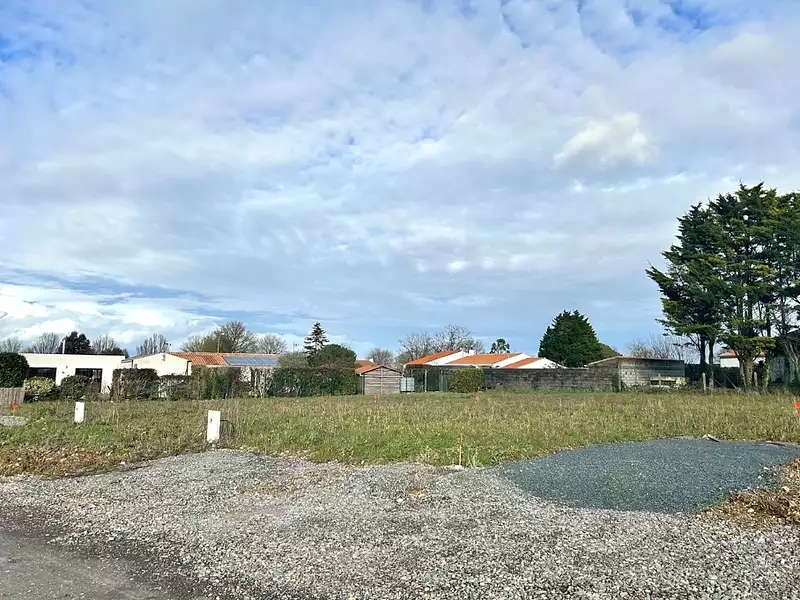 Terrain à bâtir, 333 m² - Saint-Médard-d'Aunis (17220)