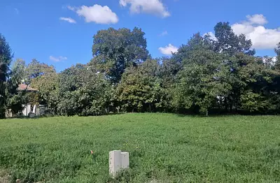 Terrain à bâtir, 884 m²