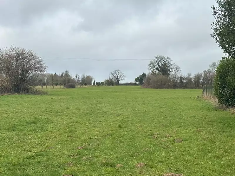 Terrain à bâtir, 535 m² - Tilly-sur-Seulles (14250)