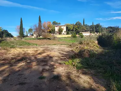 Terrain à bâtir, 630 m²