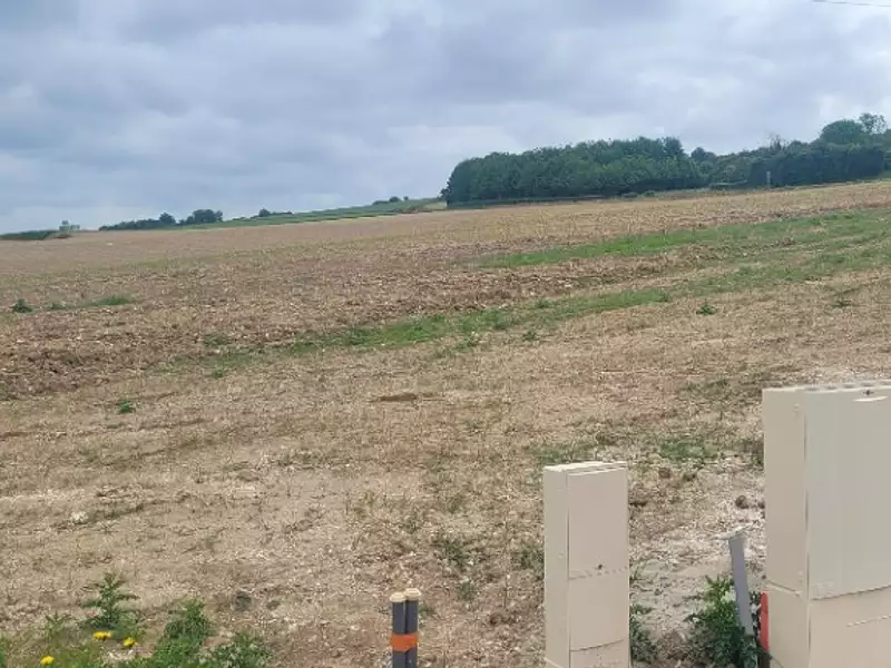 Terrain à bâtir, 670 m² - Nordausques (62890)