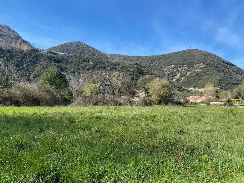 Terrain à bâtir, 574 m² - Cruas (07350)