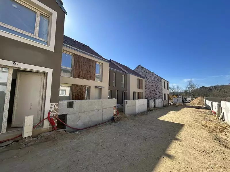 SAINT-CHERON - LA VILLA SAINT-CHERONNAISE - Saint-Chéron (91530)