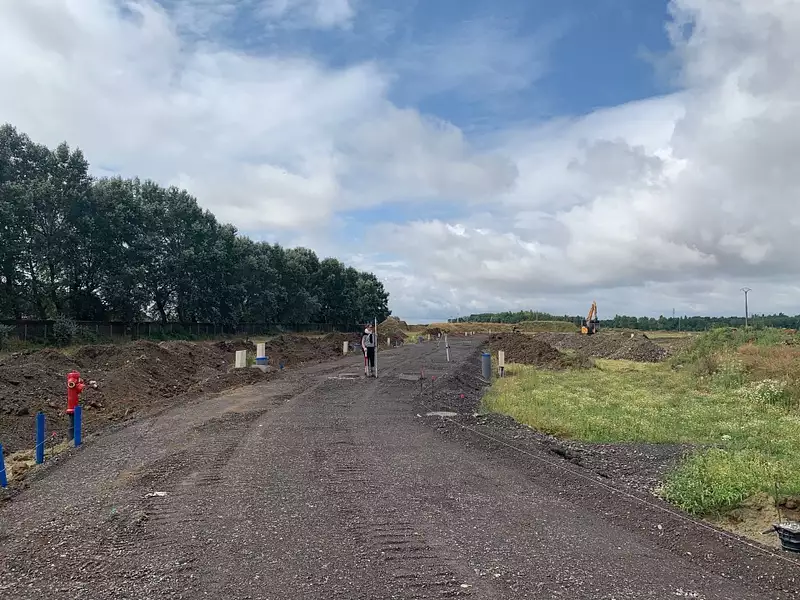 Terrain à bâtir, 360 m² - Douvrin (62138)